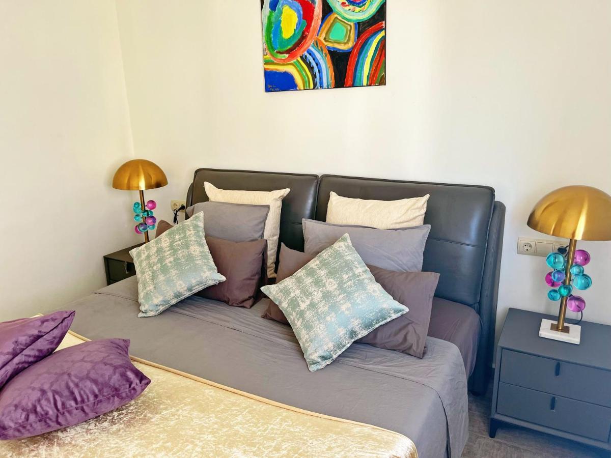 Cheerful Townhouse Center Sitges 5 Bedrooms Pool And Terrace Экстерьер фото