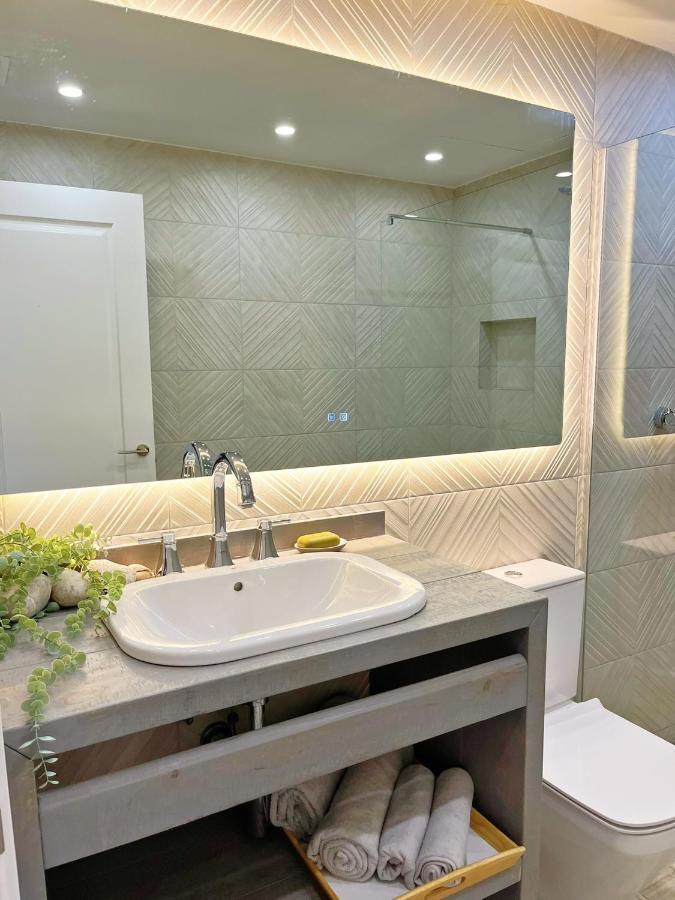 Cheerful Townhouse Center Sitges 5 Bedrooms Pool And Terrace Экстерьер фото