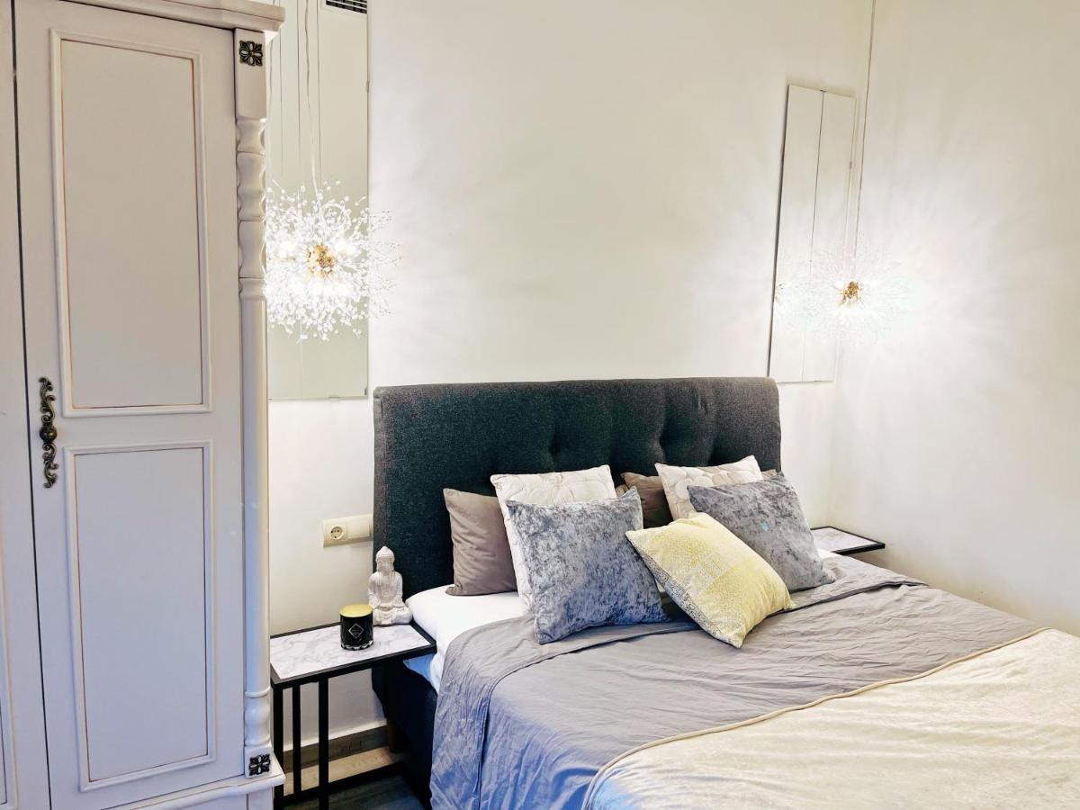 Cheerful Townhouse Center Sitges 5 Bedrooms Pool And Terrace Экстерьер фото