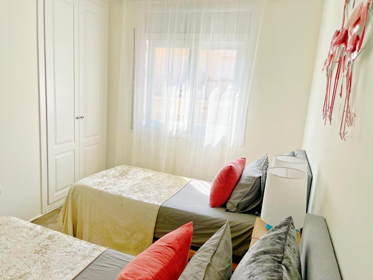 Cheerful Townhouse Center Sitges 5 Bedrooms Pool And Terrace Экстерьер фото