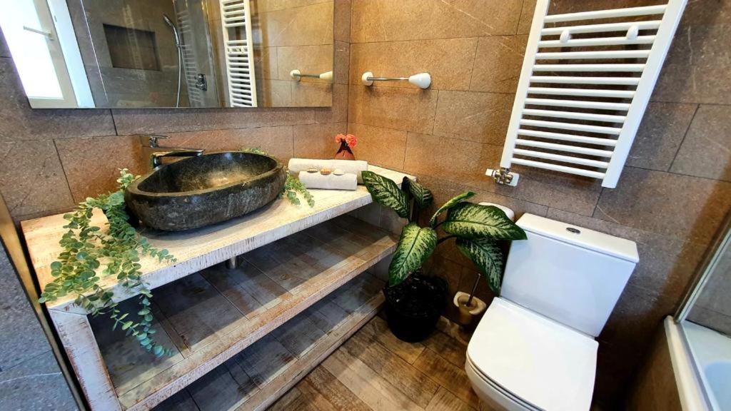 Cheerful Townhouse Center Sitges 5 Bedrooms Pool And Terrace Экстерьер фото